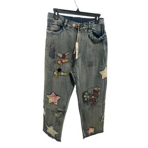 BlueVELVET Star patch denim